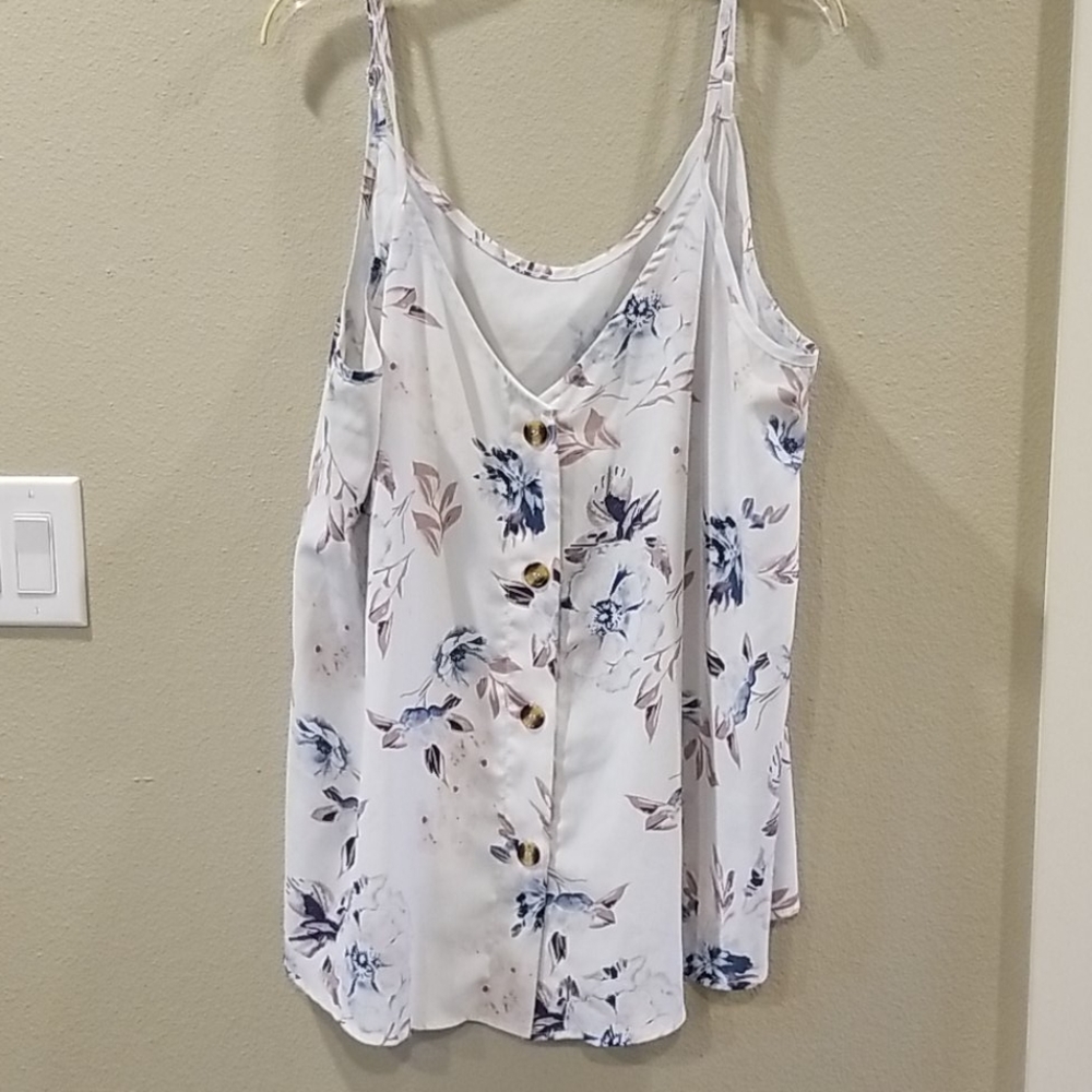 White and Floral tank top 2Xl